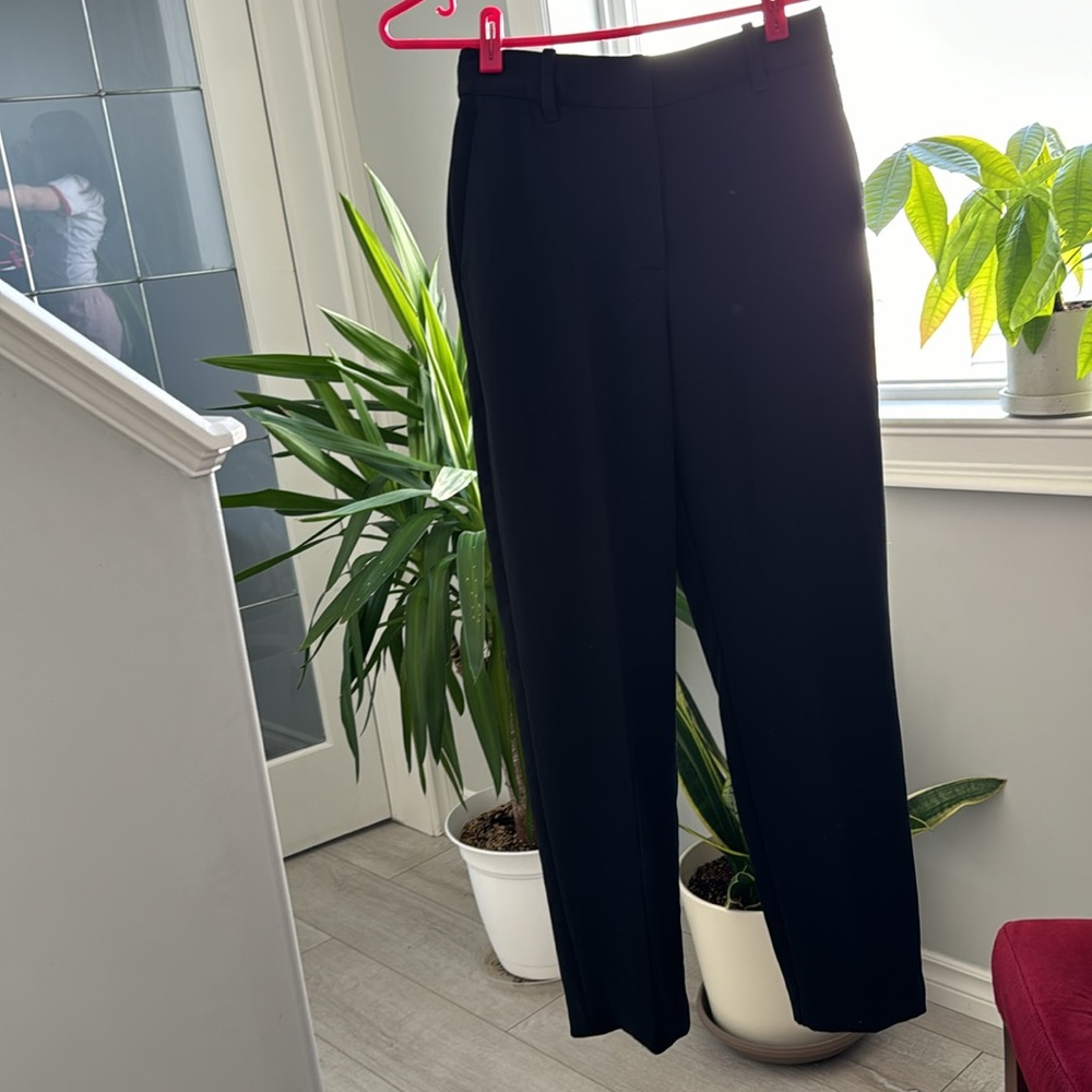 Aritzia Wilfred Chopin Pants. Black, size 0.